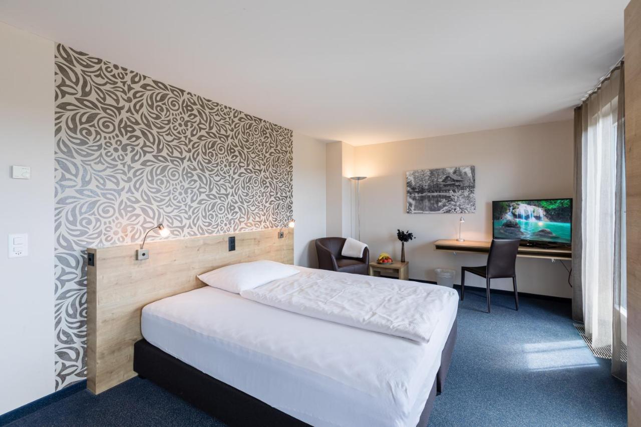 Aarau West Swiss Quality Hotel Oberentfelden Kültér fotó