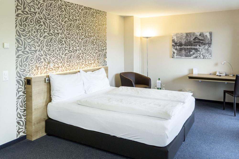 Aarau West Swiss Quality Hotel Oberentfelden Kültér fotó